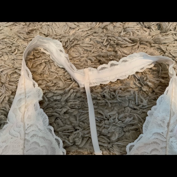 VS PINK | Lacy Bralette - Picture 4 of 7